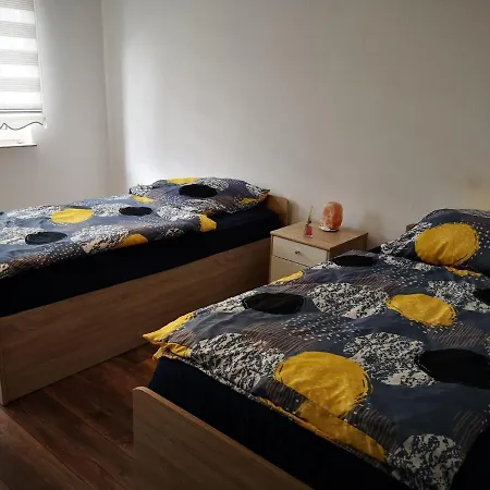 Polat 3 * Essen